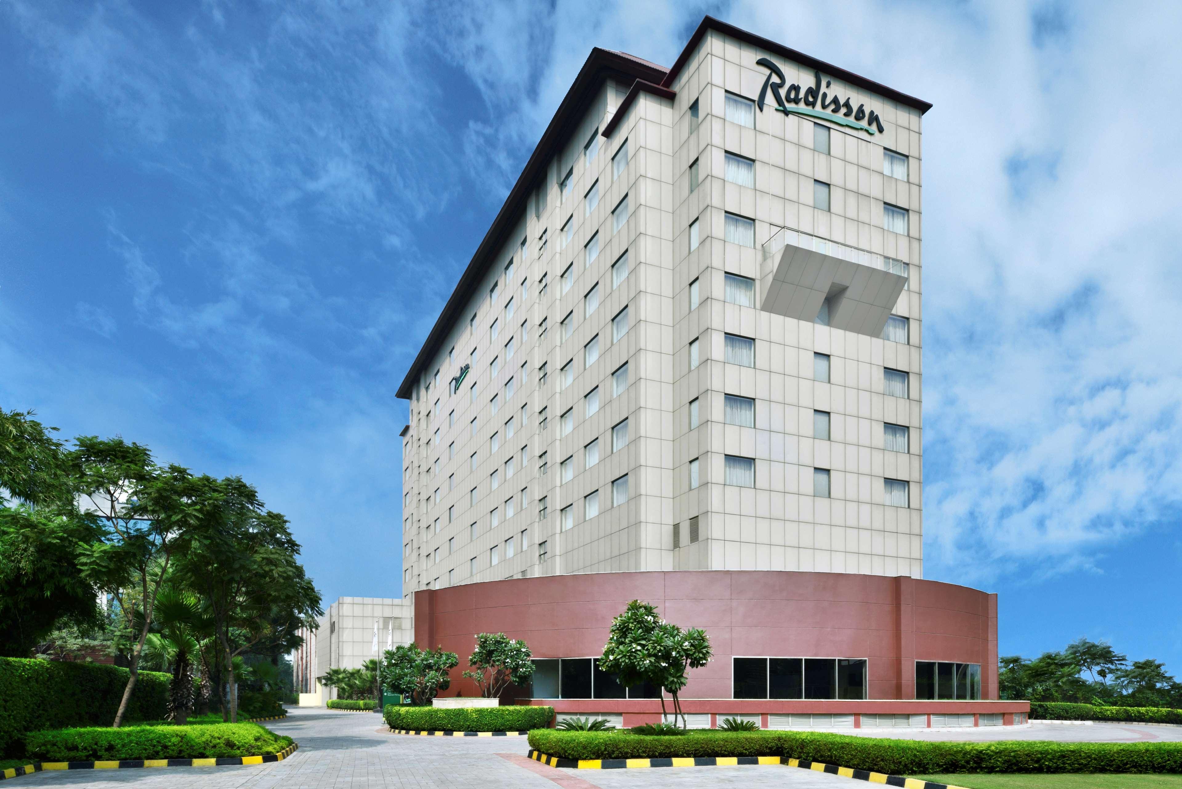 Radisson Gurugram Udyog Vihar Hotel Gurgaon Exterior photo Radisson Hotel, Pune