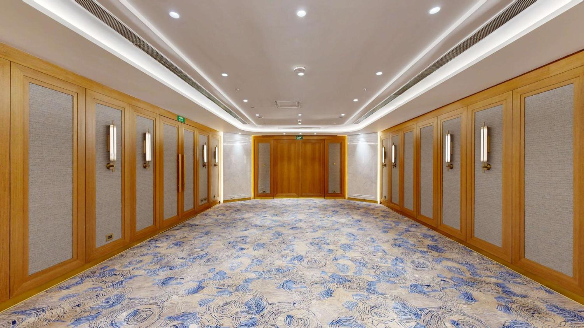 Radisson Gurugram Udyog Vihar Hotel Gurgaon Exterior photo